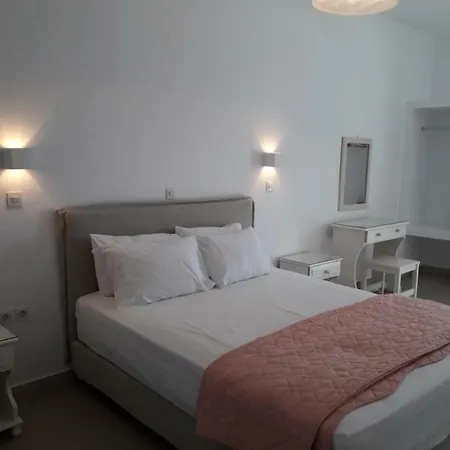 Naxos Golden 2 Agia Anna (Naxos)