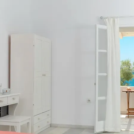 Naxos Golden 2 Agia Anna (Naxos)