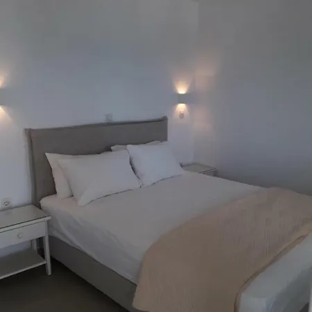 Naxos Golden 2 Agia Anna (Naxos)