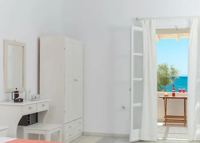 Naxos Golden 2 Agia Anna (Naxos)